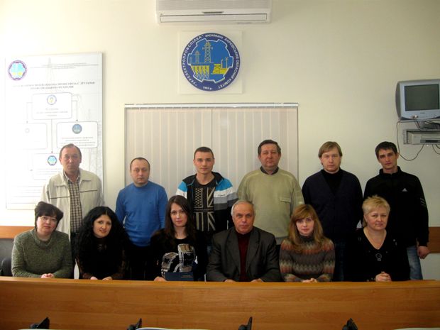 В  ПРОГРАММЕ - кадровое обеспечение деятельности профсоюзов, улучшение профсоюзного образования