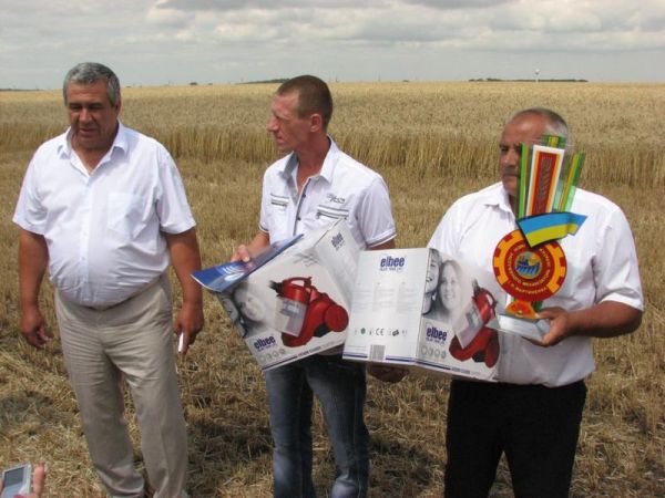 Запорожье чествует победителей уборочной страды 