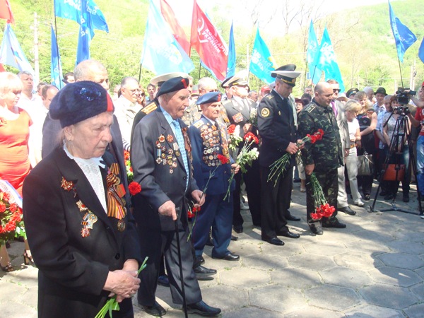 Низкий поклон и слава крымским партизанам и подпольщикам!