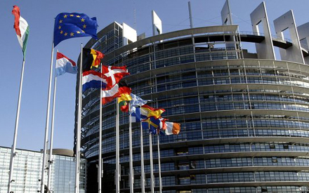 Профсоюзы поддерживают требования Европарламента
