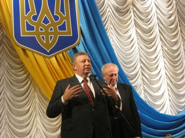 На урочистостях з нагоди Дня вчителя профспілкові лідери вітали освітян