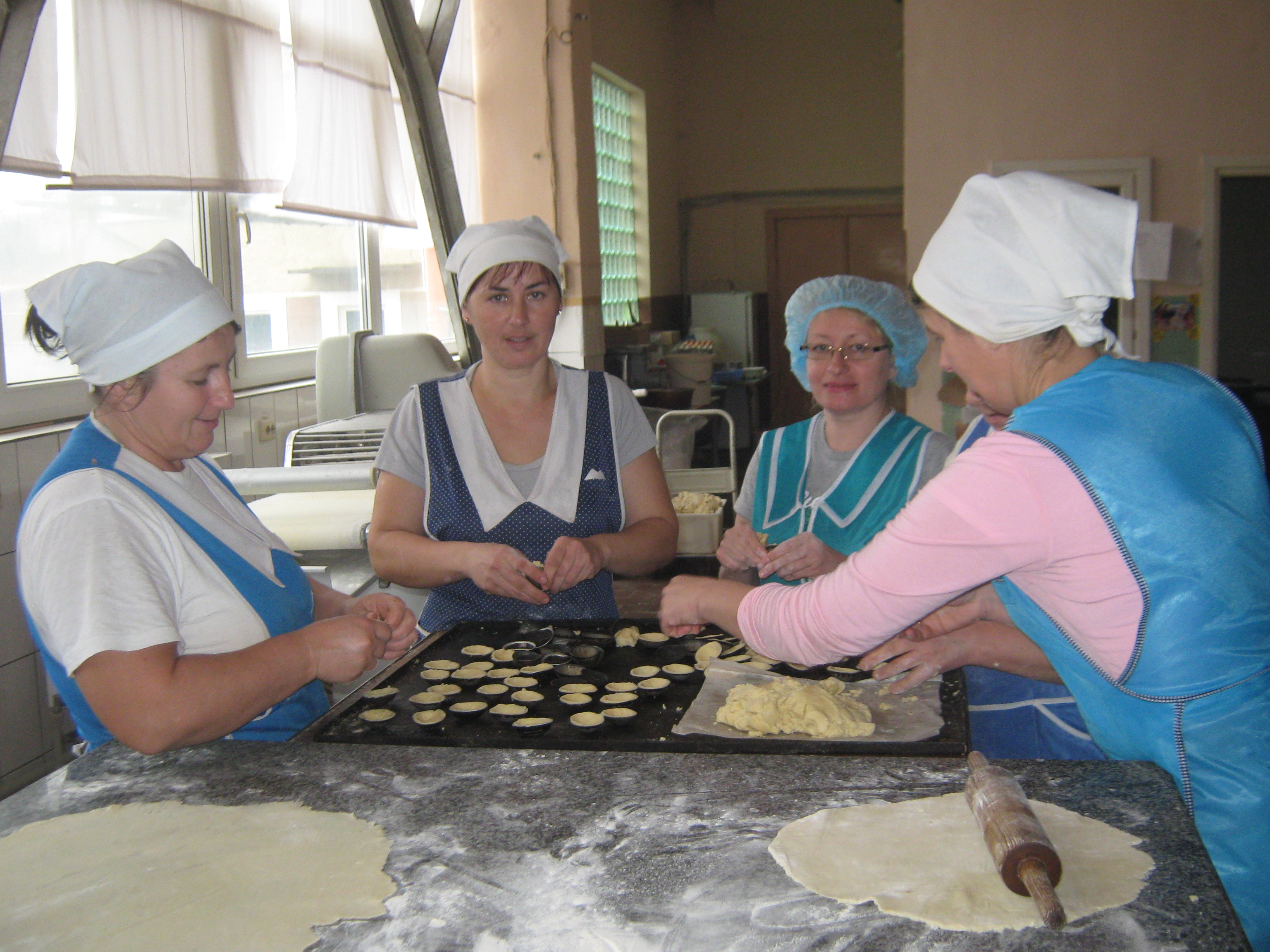 ВДЯЧНІСТЬ  ЗА  ПРАЦЮ  ХАРЧОВИКІВ
