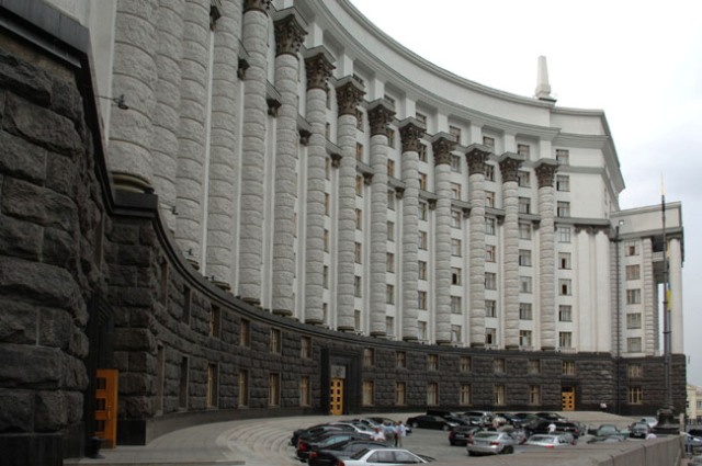 ПРОФСПІЛКИ ЗАПРОСИЛИ ВЛАДУ ДО ДІАЛОГУ