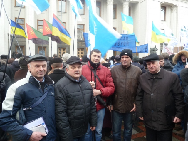 В акції протесту у Києві взяли участь  представники профспілок Закарпаття 