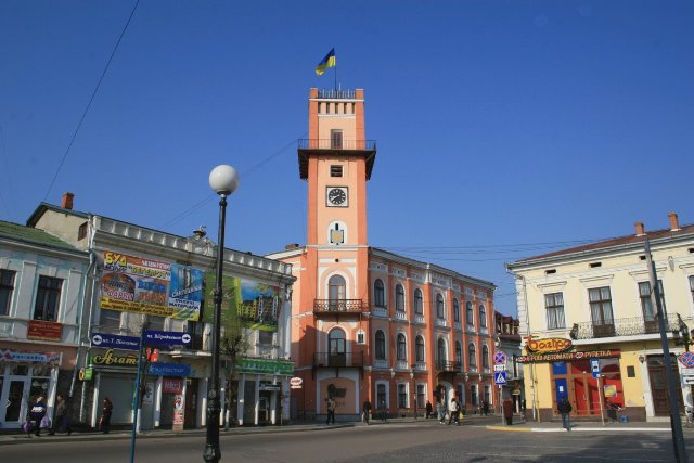 СОЦІАЛЬНИЙ ДІАЛОГ РОЗШИРЮЄТЬСЯ