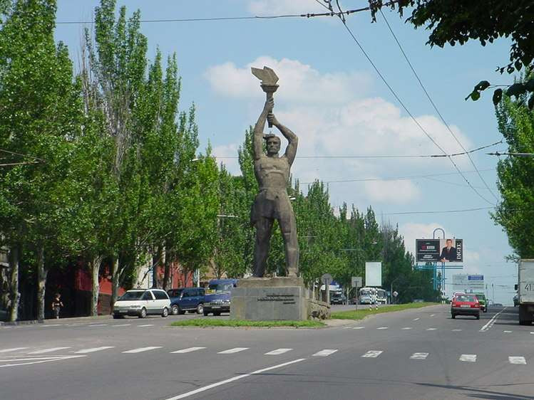 Луганск: жить дальше