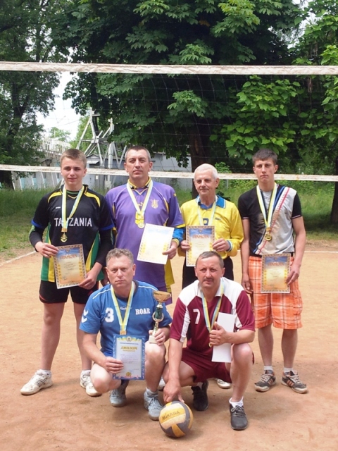 ЯКЩО ГОЛОВА ГАЛУЗЕВОЇ ПРОФСПІЛКИ ЗАКАРПАТТЯ  ЛЮБИТЬ СПОРТ