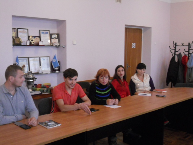 Засідання молодіжної ради 17.10.14 004