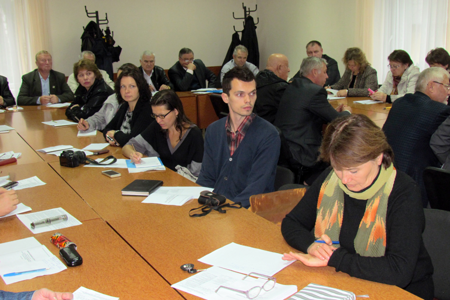 Профспілки Чернігівщини запросили представників комунальних служб до обговорення питання тарифів та якості надання послуг