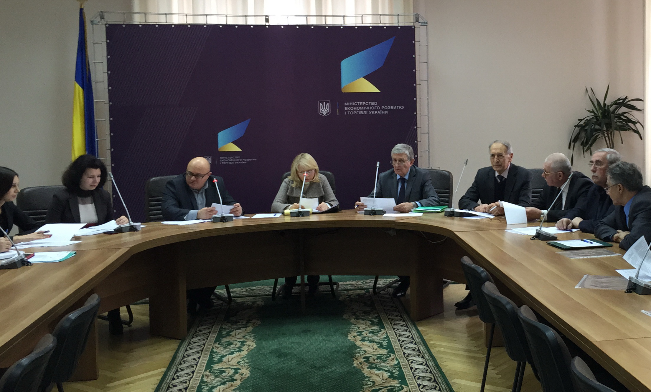 ПЕРЕГОВОРИ З  УКЛАДАННЯ  МІЖГАЛУЗЕВОЇ УГОДИ РОЗПОЧАЛИСЯ