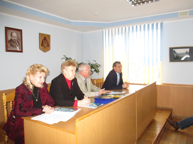 Актуально: реформи, співпраця, громада