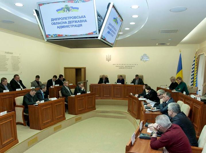 ЗАРПЛАТА  ПОВИННА  ЗРОСТАТИ
