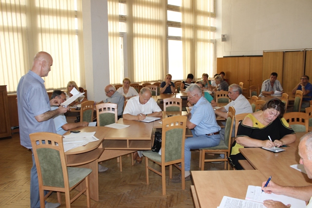 ПОЗИЦІЯ ПРОФСПІЛОК. Народні депутати мають враховувати громадську думку 