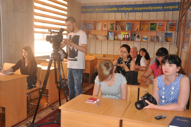 Профспілки Рівненщини проти урядової політики підвищення цін і тарифів   