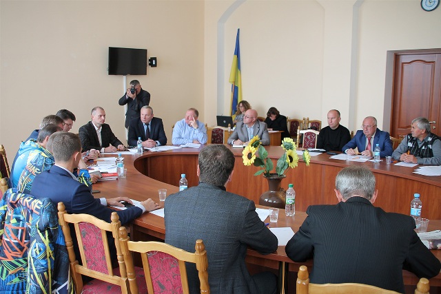 Профспілки беруть участь у вирішенні майбутнього спортивної бази