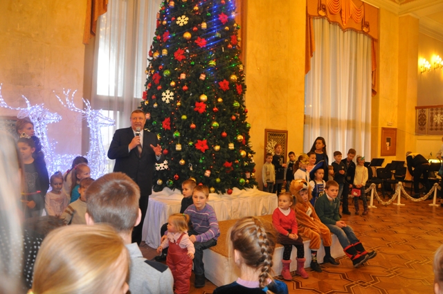 У казки в гостях побували дітки профспілчан Рівненщини