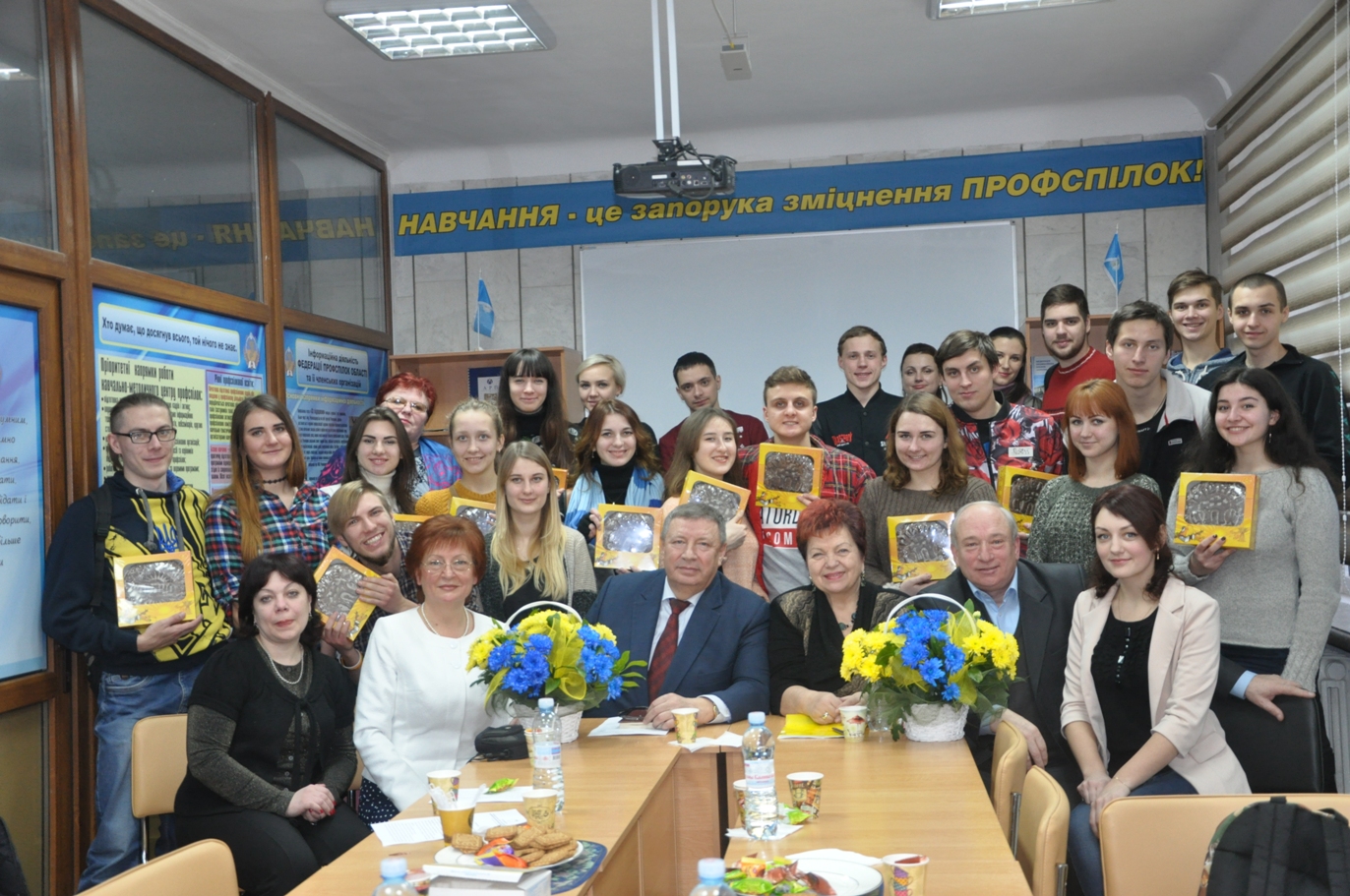         Ініціатива молодих як ковток з цілющого джерела