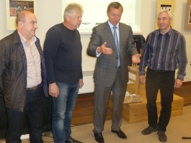 Голова Закарпатської облпрофради Володимир Фленько і Ужгородський міський голова Богдан Андріїв побували в обласному  Будинку культури профспілок   