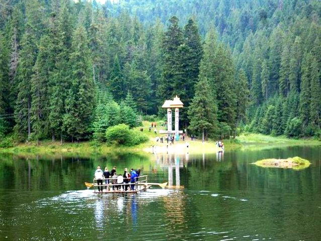 Профспілка соціальної сфери Закарпаття: поїздки за маршрутом вихідного дня  