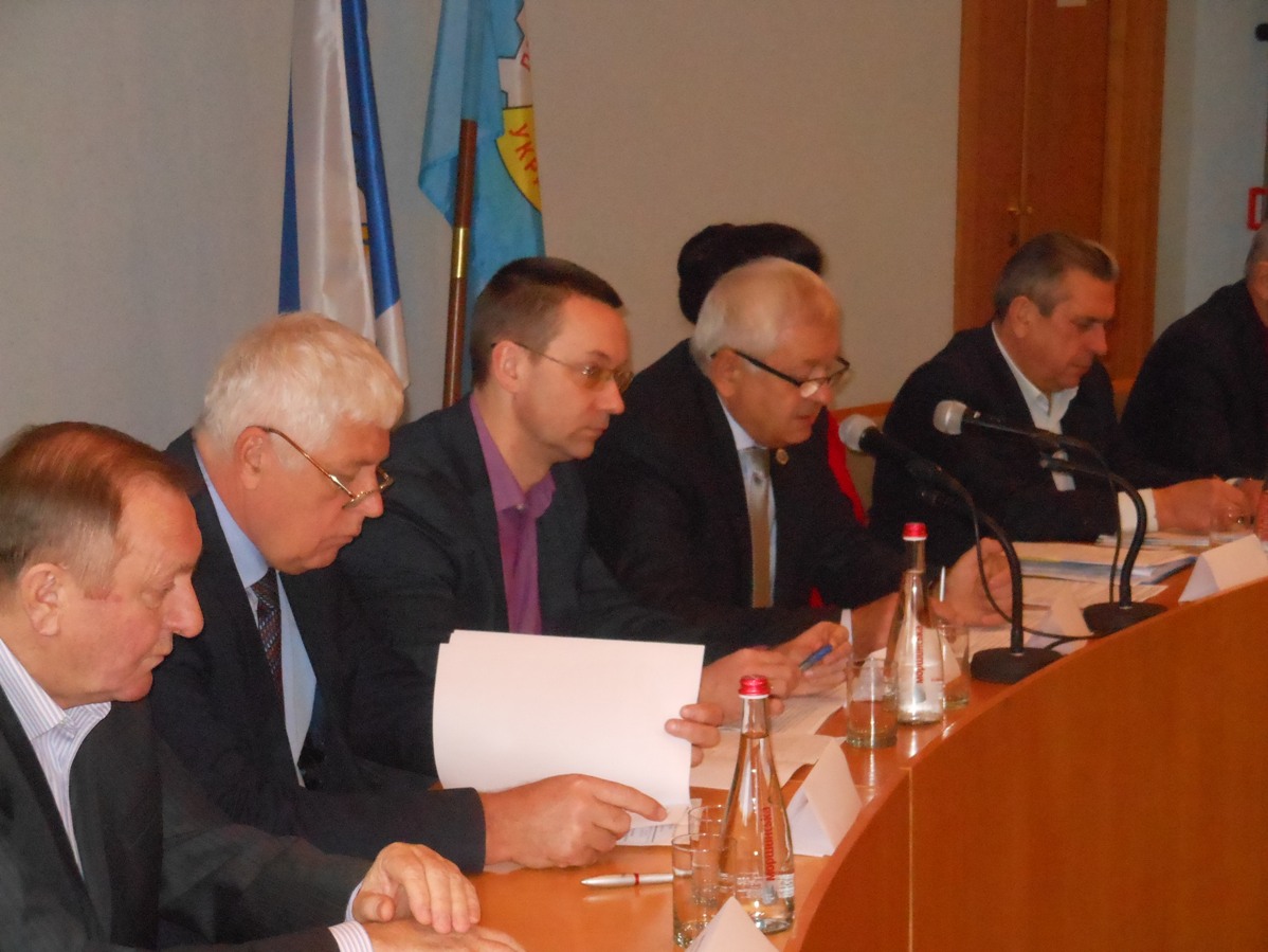 ДЕФІЦИТ КАДРІВ: ЯК ЙОМУ ЗАПОБІГТИ         ПОГЛЯД ПРОФСПІЛОК ТА ЇХ СОЦІАЛЬНИХ ПАРТНЕРІВ