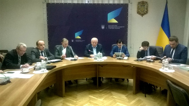 СОЦІАЛЬНИЙ ДІАЛОГ. Перший віце-прем’єр-міністр України Степан Кубів та керівники міністерств і відомств обговорили з представниками профспілок актуальні питання бюджетного процесу