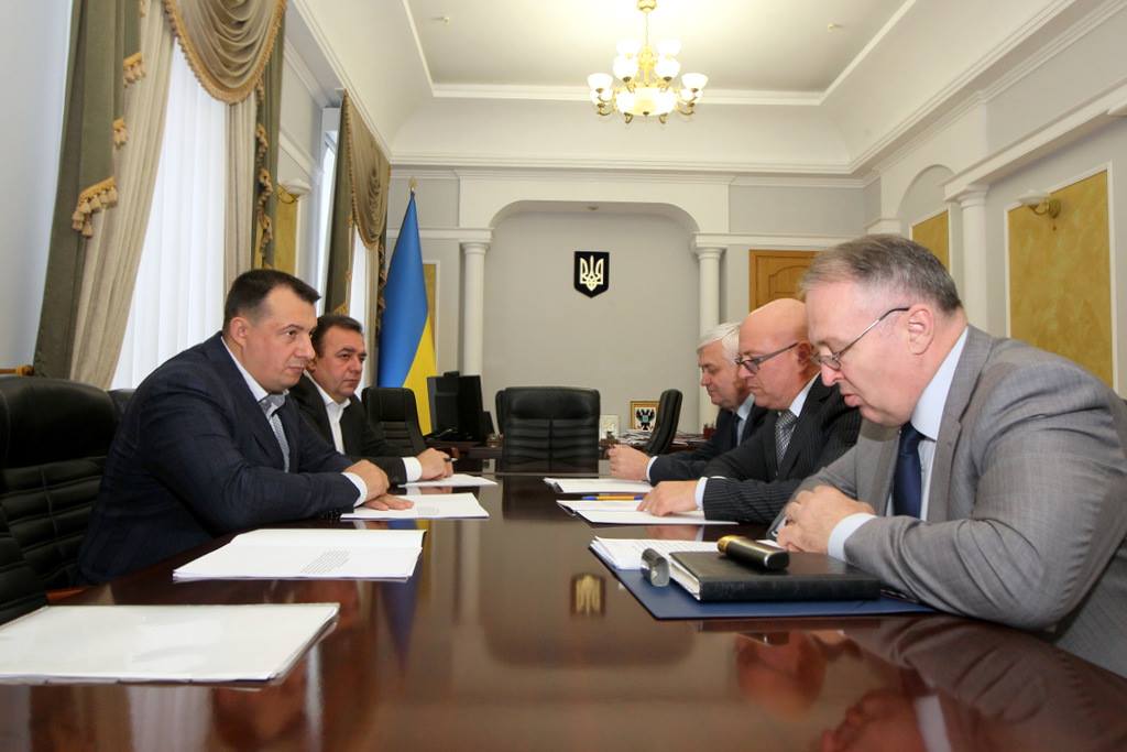 На Чернігівщині влада, підприємці і профспілки уклали угоду