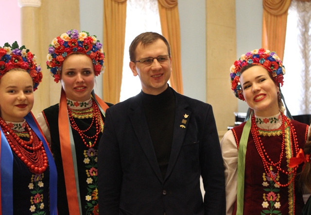 Культура споріднює серця   