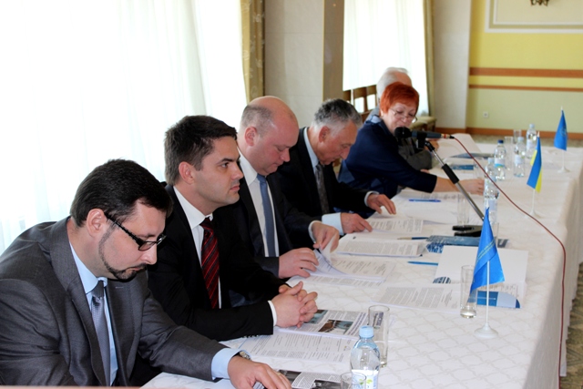 ПОЗИЦІЯ ПРОФСПІЛКИ. Захищати права працівників активно і ефективно