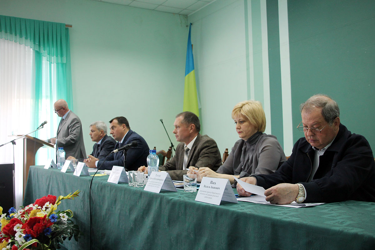 Профспілки Чернігівщини аналізують поточну соціально-економічну ситуацію в області на засіданні ради Федерації