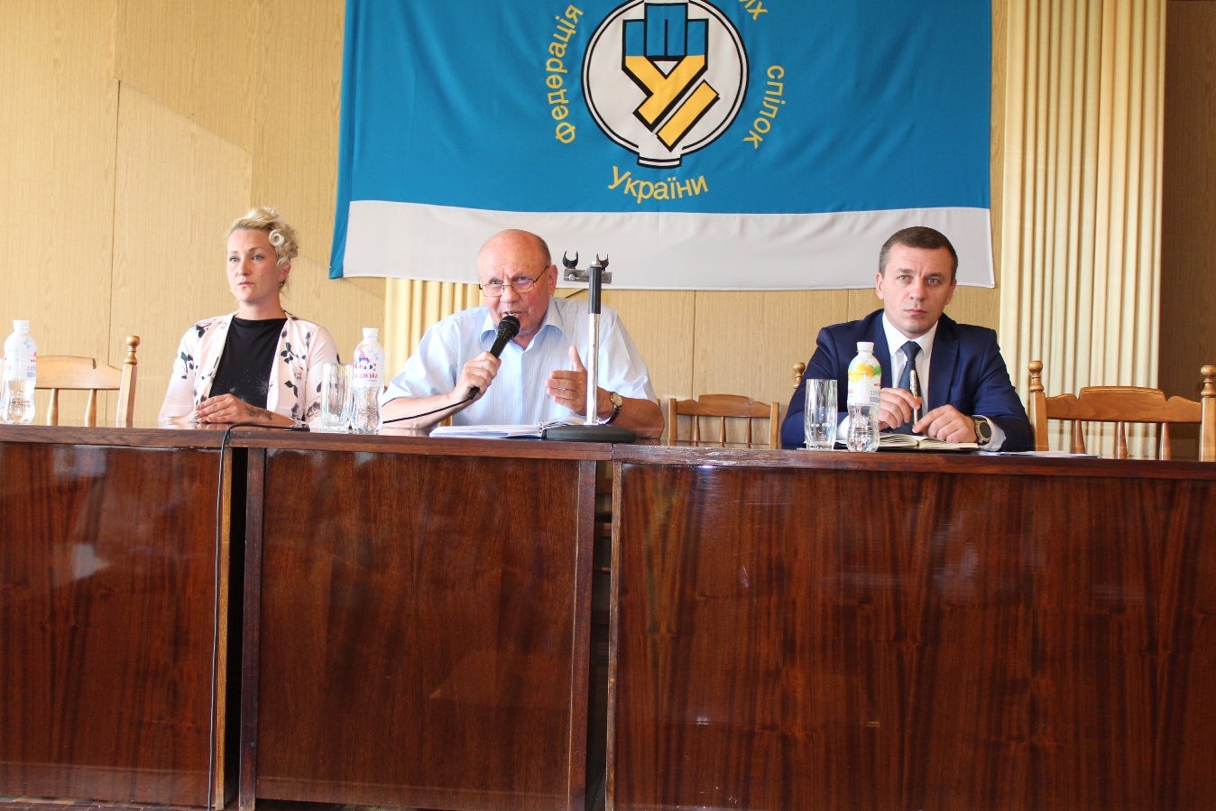 На Миколаївщині презентовано проект «Соціальний профспілковий квиток»