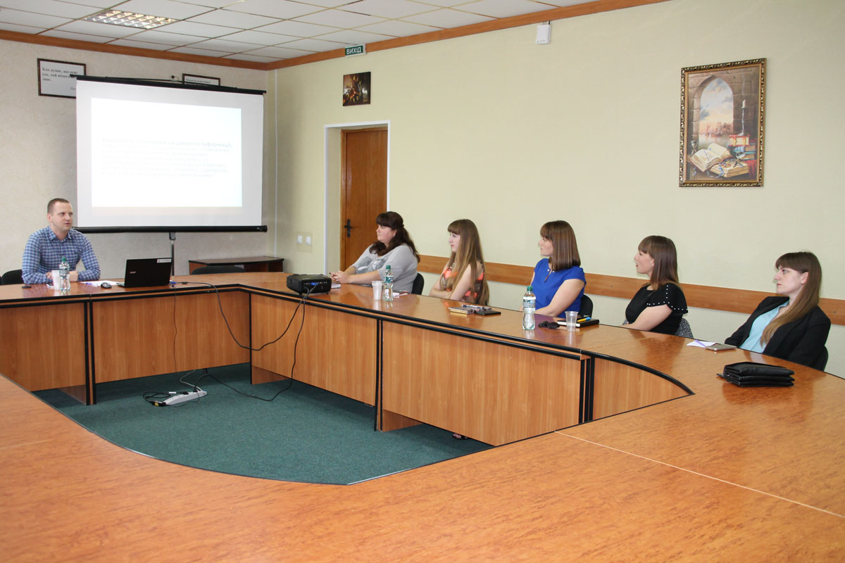 Чернігівська профспілкова «молодіжка» розширює контакти з громадськими організаціями