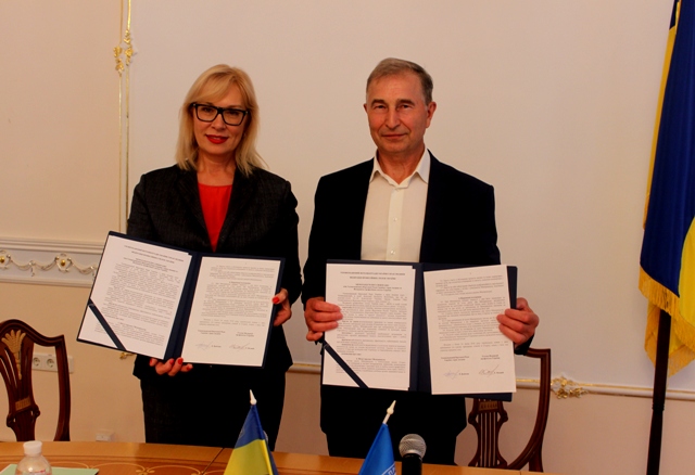 Спільно захищати права людини  