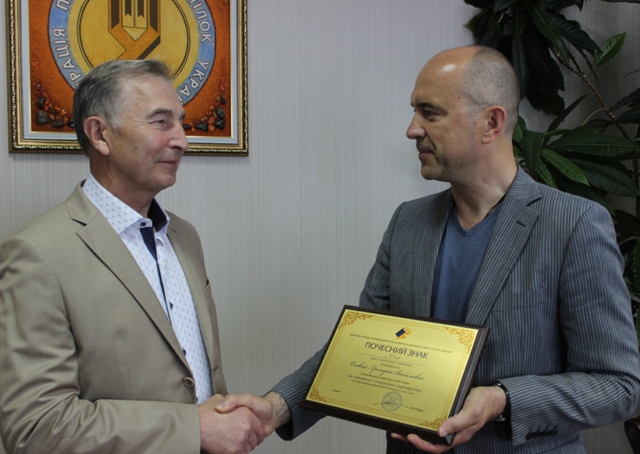 Зміцнюючи соціальне партнерство 
