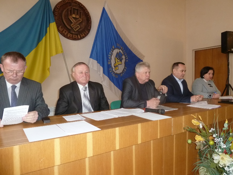 Профспілки Закарпаття відстоюють законне право на свою будівлю