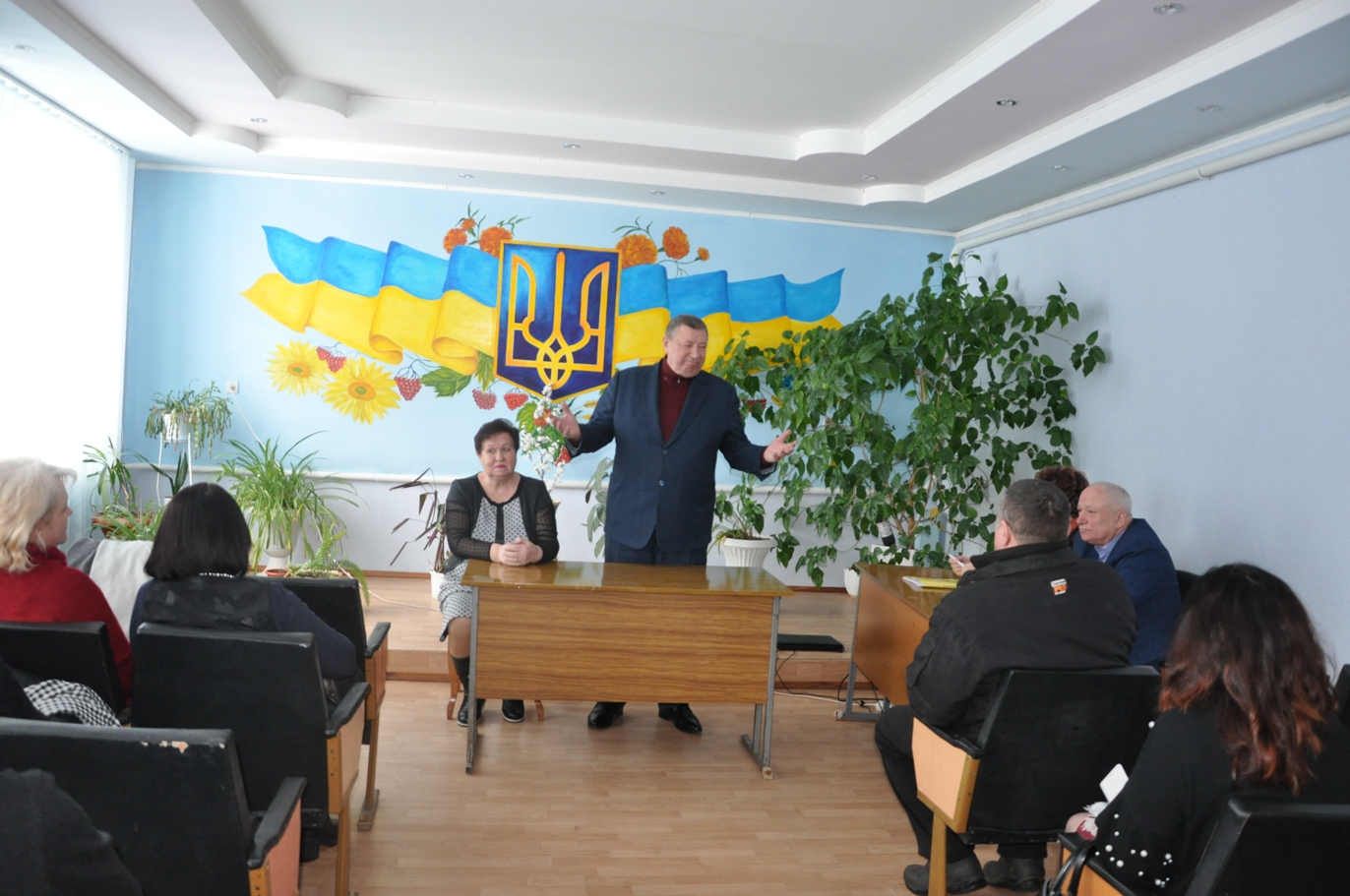Профспілка – це не цукерки, а робота в профспілці не мед