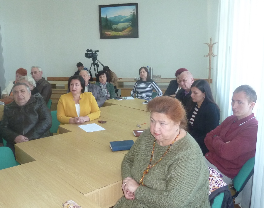 Профспілки Закарпаття виходять на акцію протесту:   прес – конференція в облпрофраді 