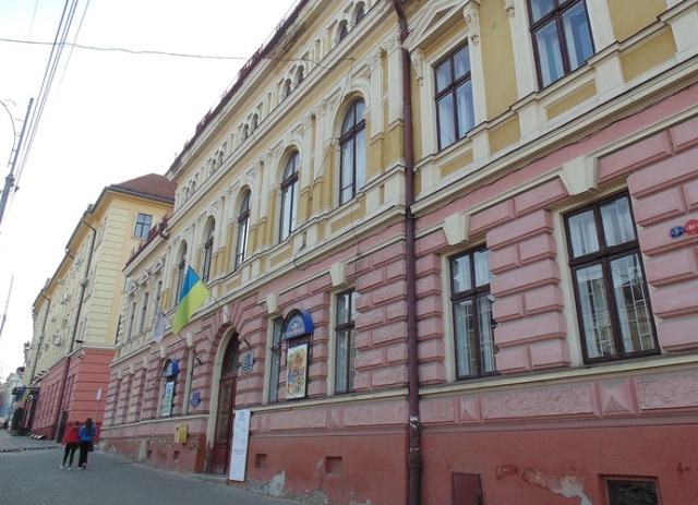 ЧЕРНІВЦІ. Всеукраїнській акції профспілок - підтримку