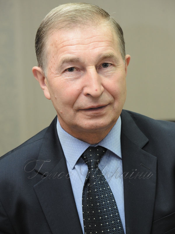 На ласий шматок завжди знайдеться роток... 