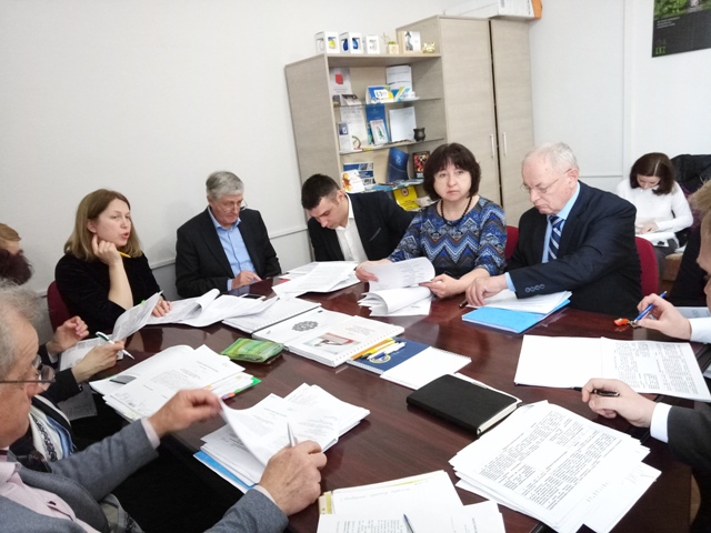 Зарплатам керівників державних підприємств - економічно-обґрунтований рівень