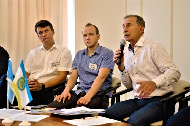 ПРАВА УКРАЇНСЬКИХ ГРОМАДЯН – ВОНИ ОДНАКОВО ВАЖЛИВІ: І В УКРАЇНІ, І ЗАКОРДОНОМ