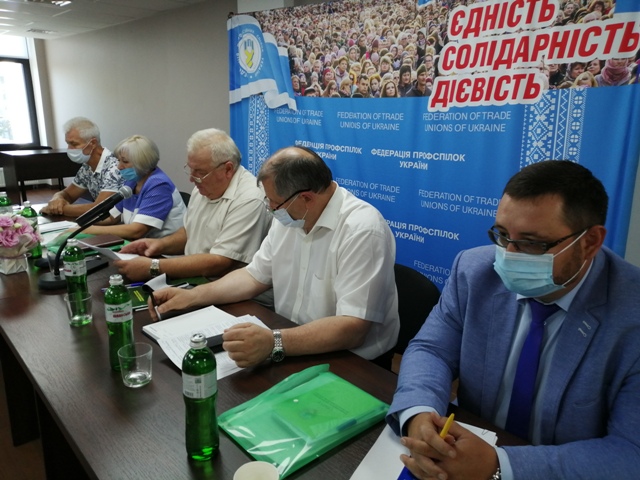 Працюємо задля сталого розвитку лісового господарства України та забезпечення соціальних гарантій працівникам лісу 