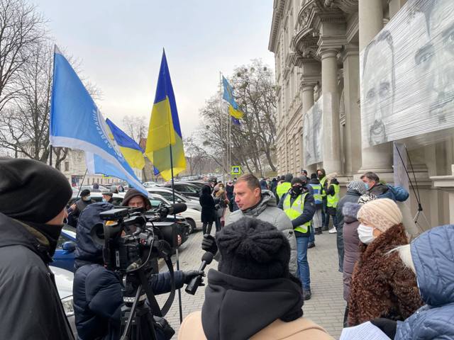 У Львові профспілки пікетували облдержадміністрацію 