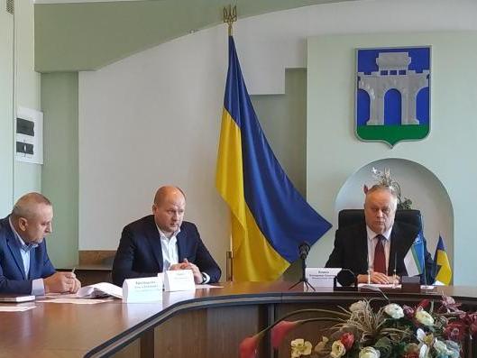 Разом захищати законне право людей на гідну працю
