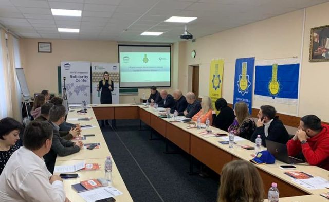 Навчається профактив Київщини 