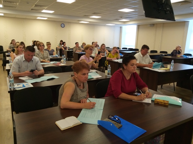 ЛІДЕРИ ПЕРВИНОК НАВЧИЛИСЬ ЗАХИЩАТИ ТРУДОВІ ПРАВА  