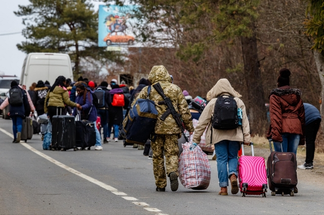 В Україні стартувала програма допомоги внутрішнім переселенцям