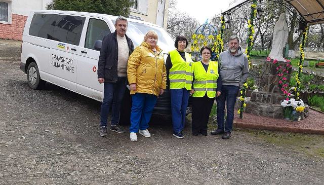 Продовжуємо передавати гуманітарну допомогу потребуючим!