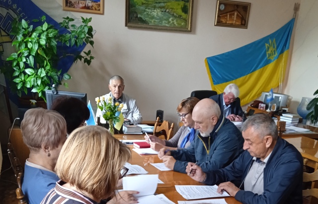 ПРИКАРПАТТЯ. Всіляко сприяти позитивним процесам