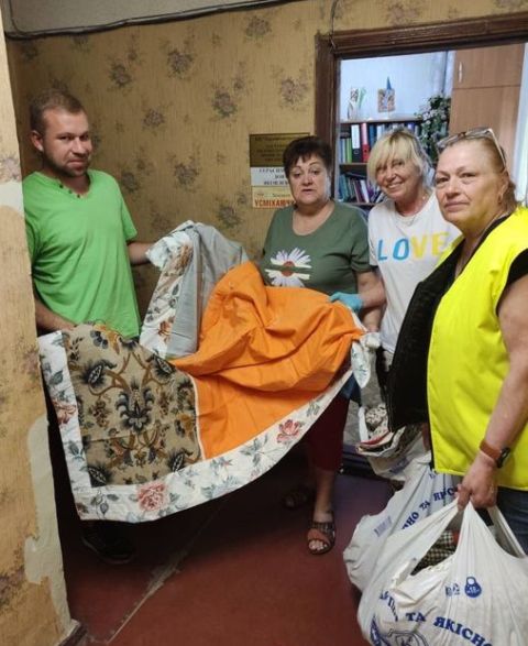 ПРОФСПІЛКИ ЗАКАРПАТТЯ СОЛІДАРНО ПЕРЕДАЛИ ГУМАНІТАРНУ ДОПОМОГУ ПРОФСПІЛЦІ ЖКГ ХАРКІВЩИНИ