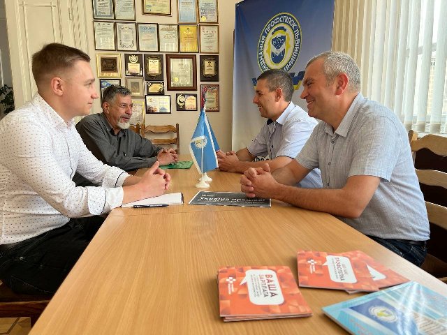 Об'єднання профспілок Львівщини співпрацюватиме з Держпраці щодо консультаційної підтримки працівників у воєнний час